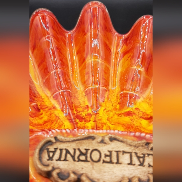 Vintage Treasure Craft California Shell Dish Ashtray Smug Pottery Drip Glaze - Picture 6 of 9